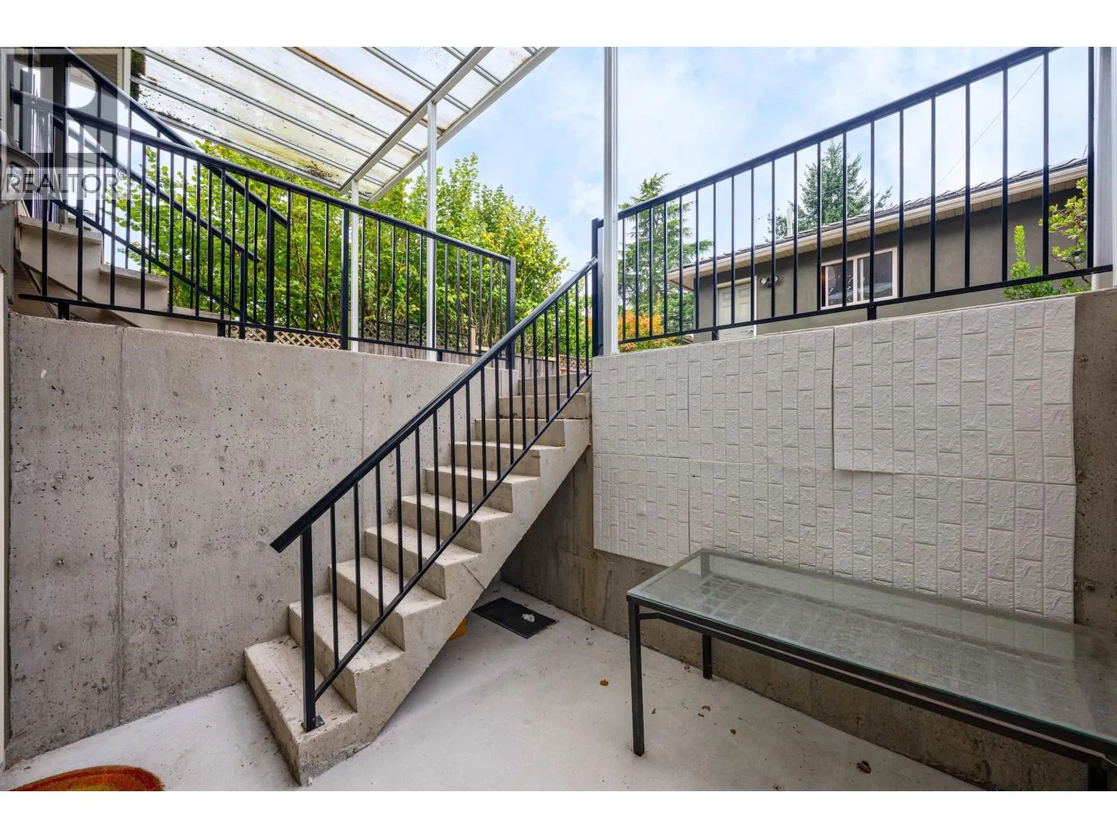 7949 MONTCALM STREET