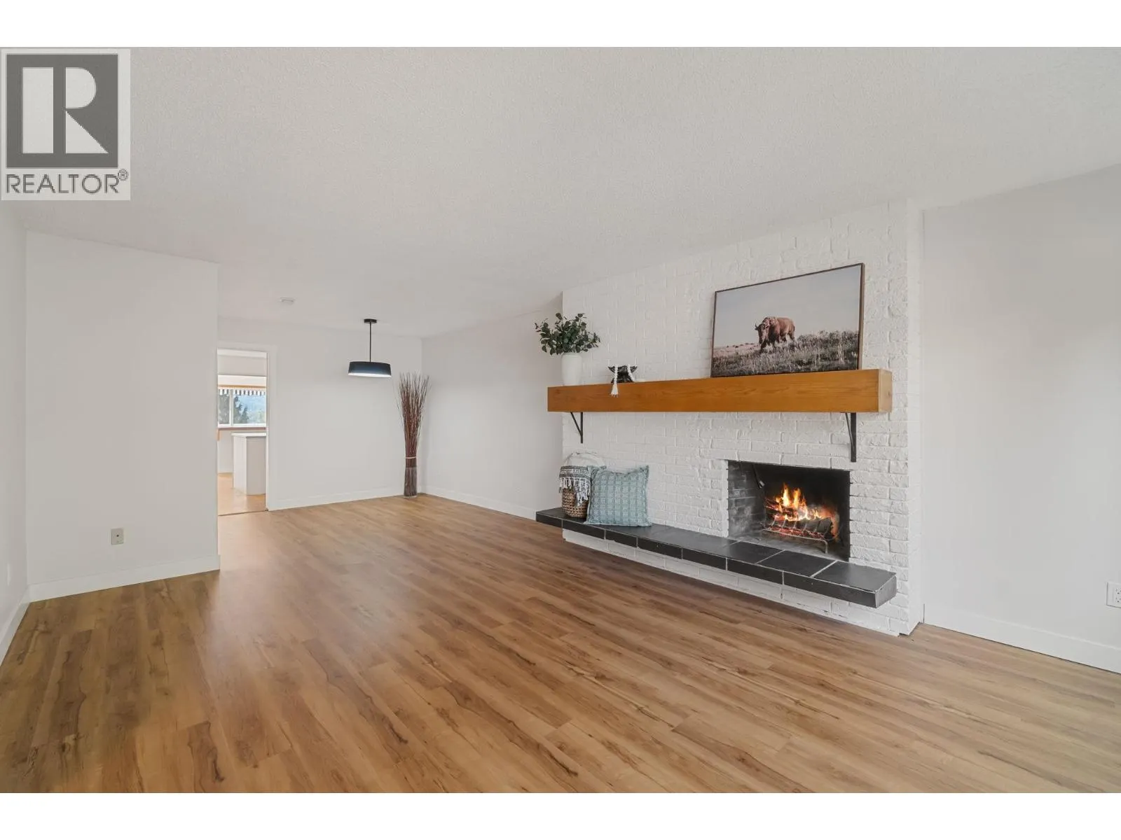 1431 ELINOR CRESCENT