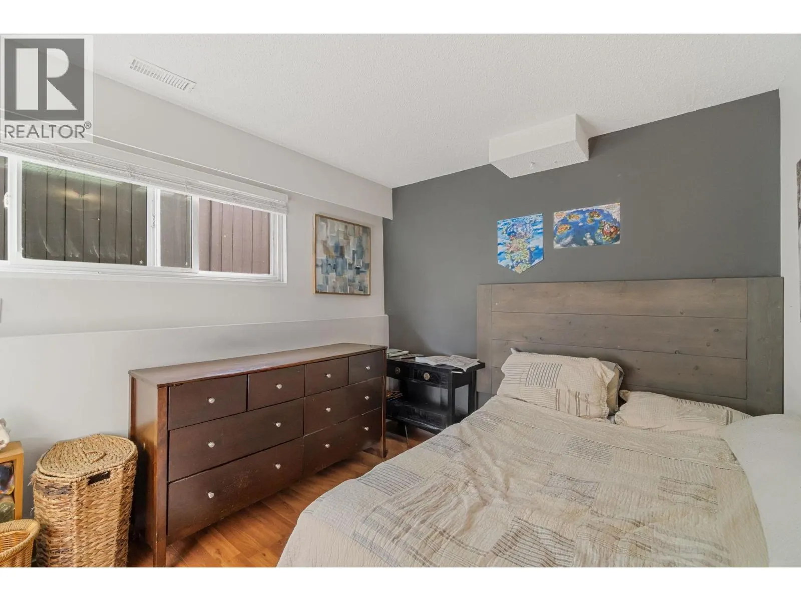 1431 ELINOR CRESCENT