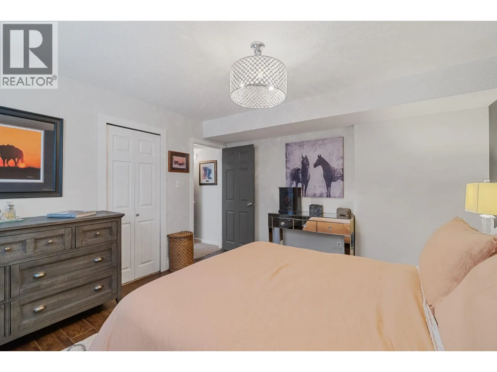 1431 ELINOR CRESCENT