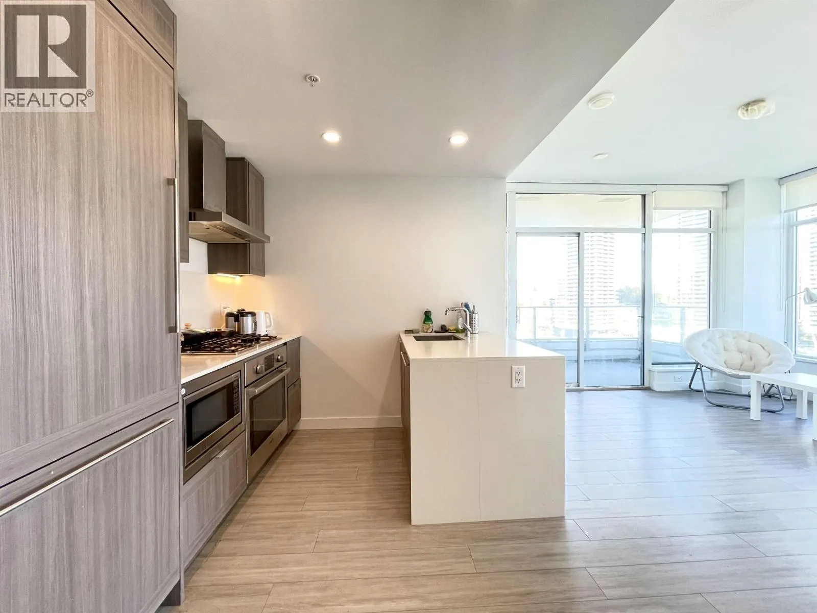 1604 2351 BETA AVENUE