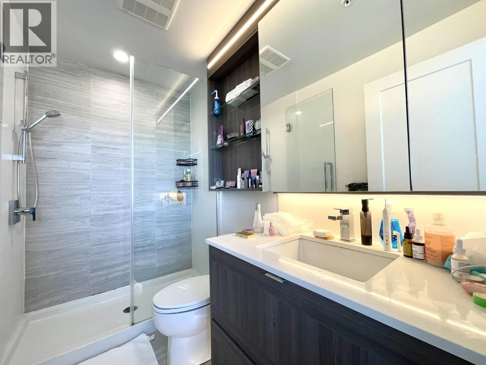 1604 2351 BETA AVENUE