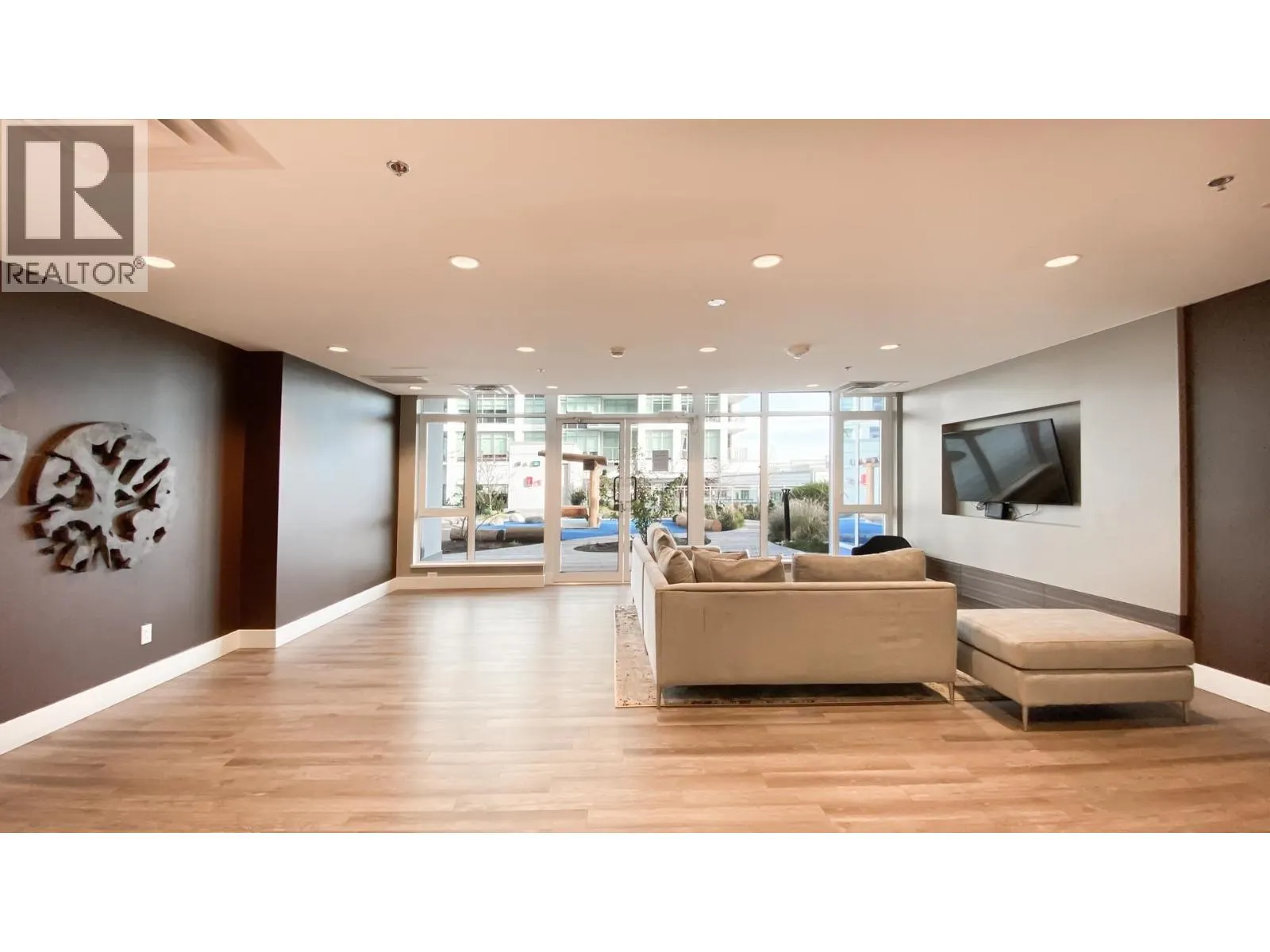 1604 2351 BETA AVENUE