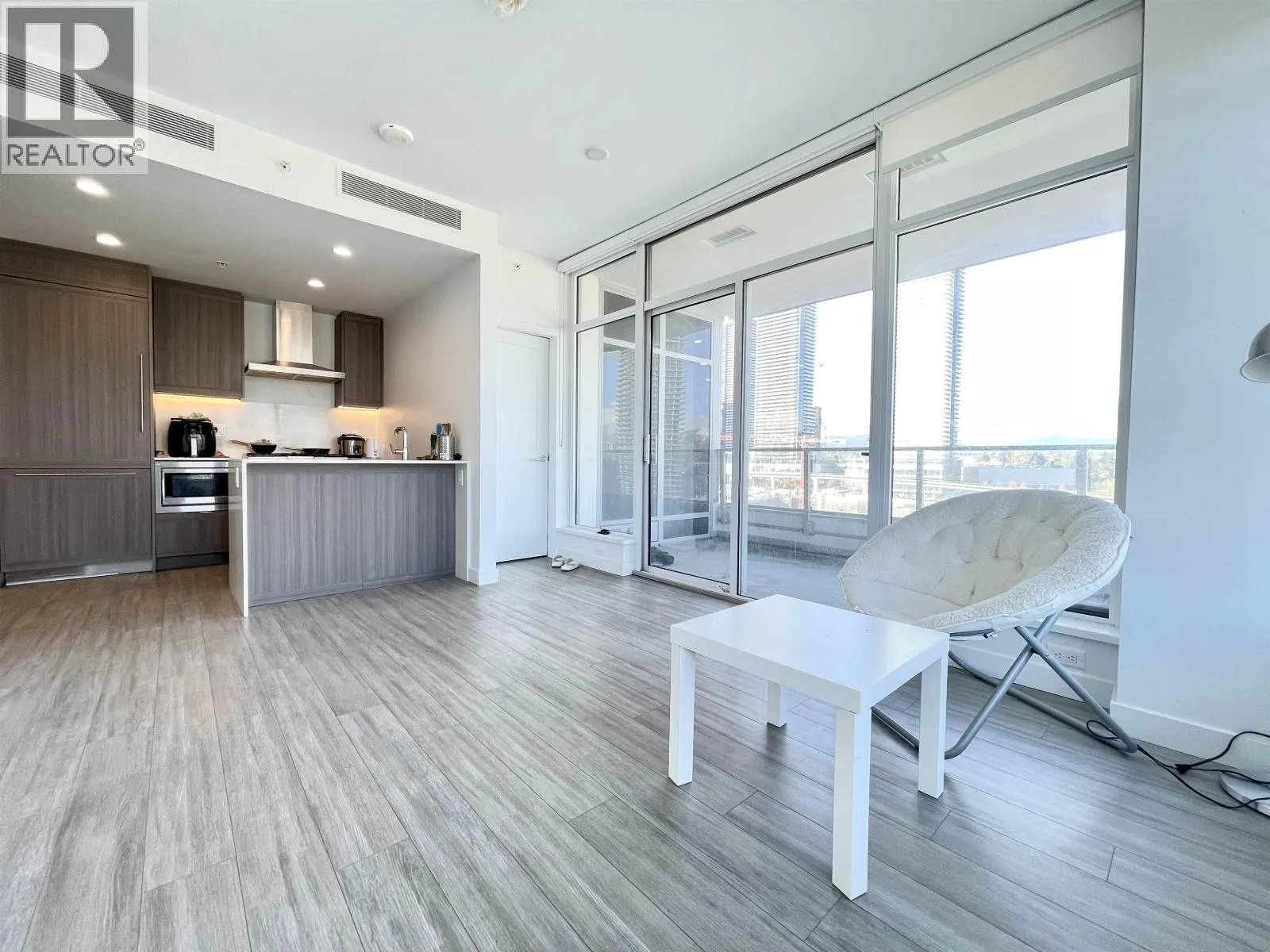 1604 2351 BETA AVENUE