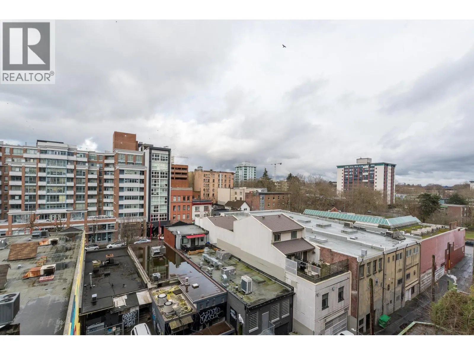 714 221 UNION STREET