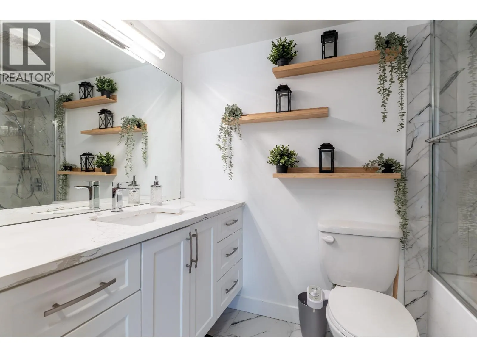 105 22222 119 AVENUE