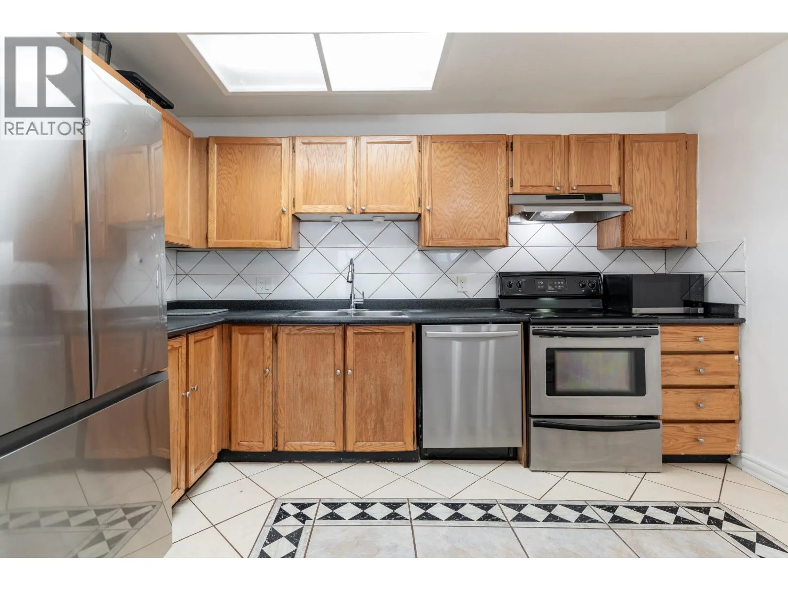 105 22222 119 AVENUE