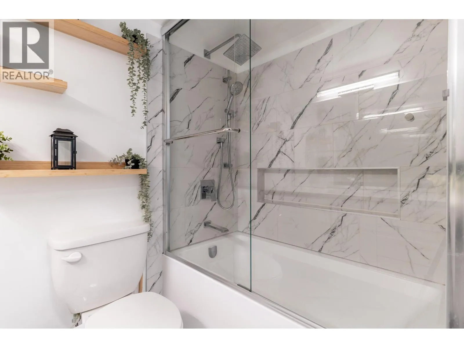 105 22222 119 AVENUE