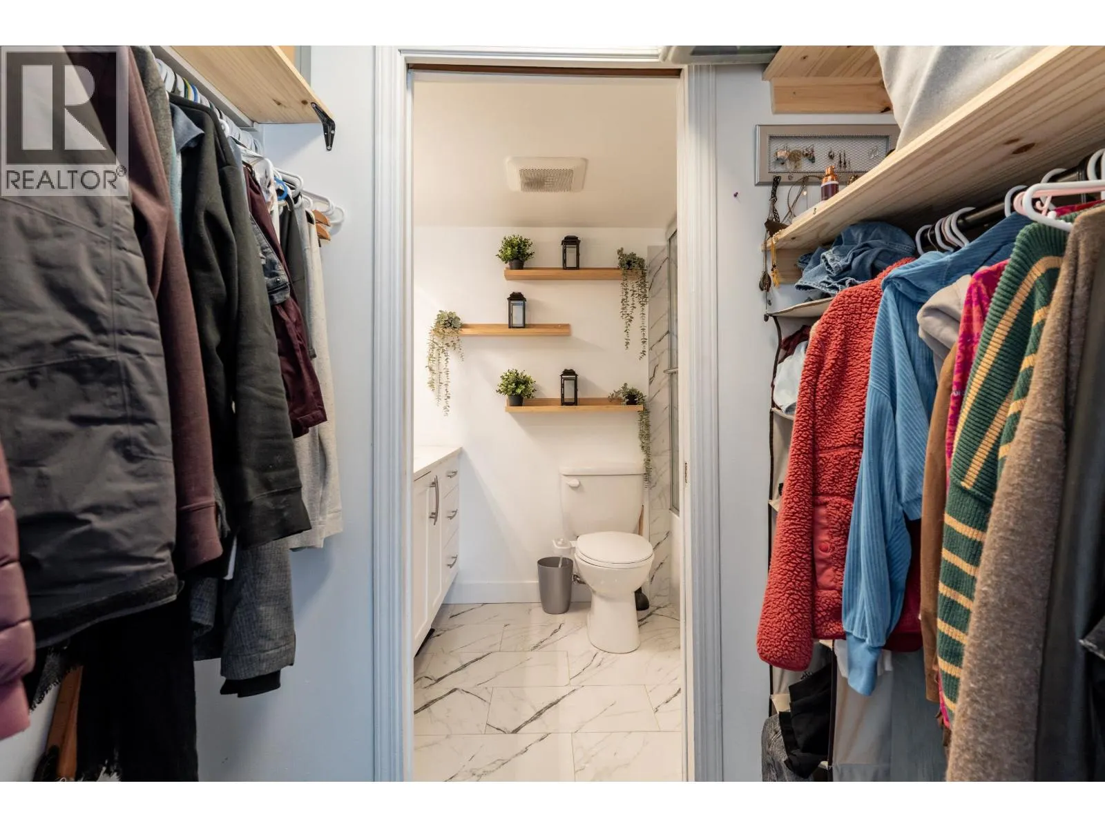 105 22222 119 AVENUE