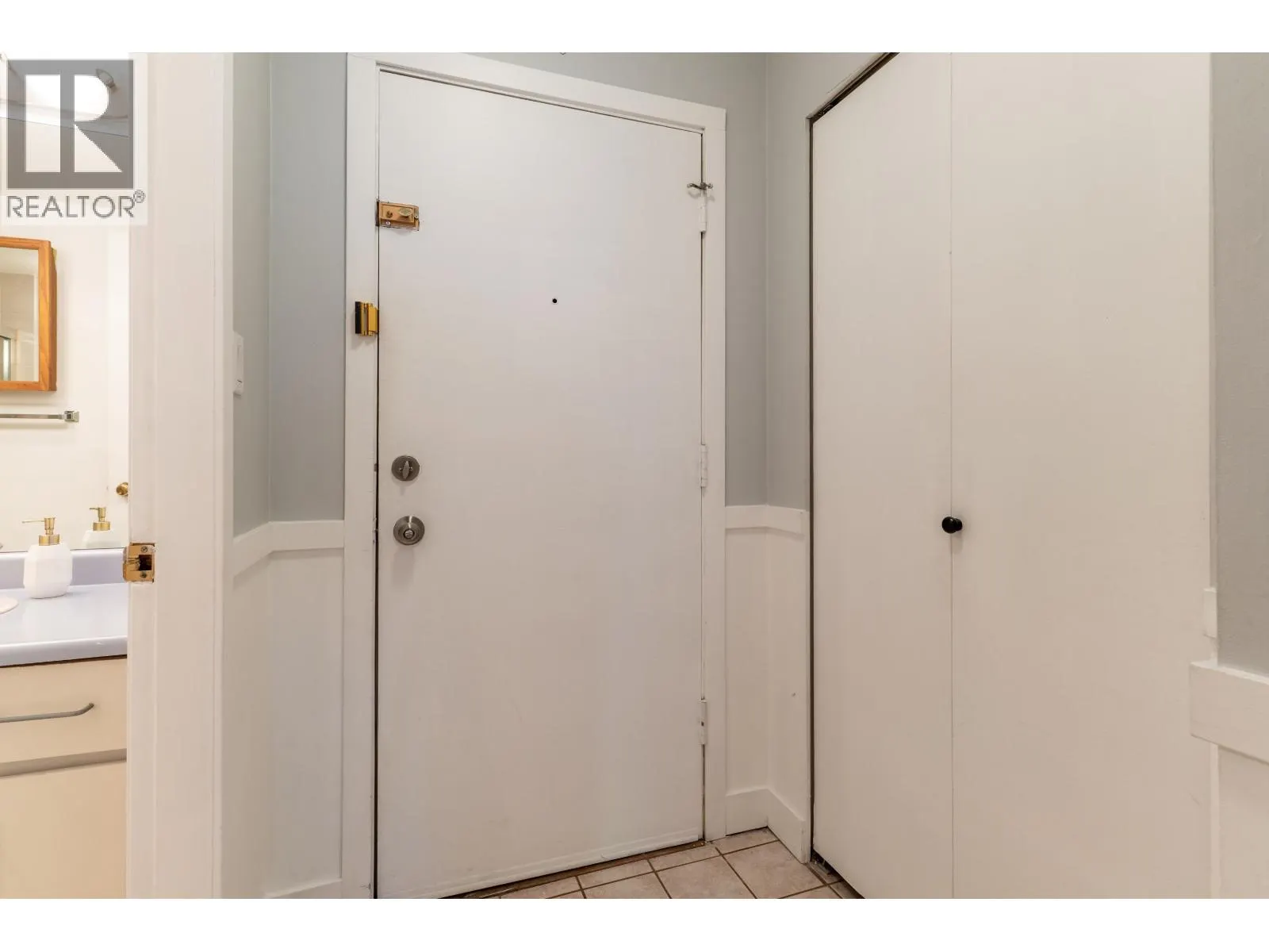 105 22222 119 AVENUE