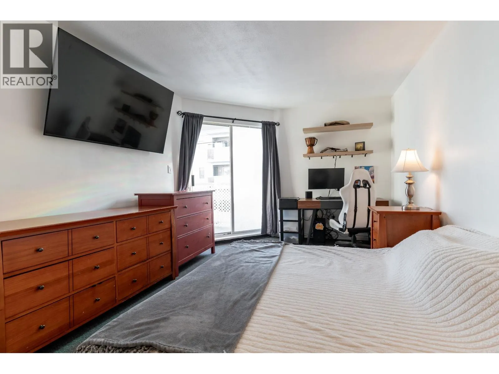 105 22222 119 AVENUE