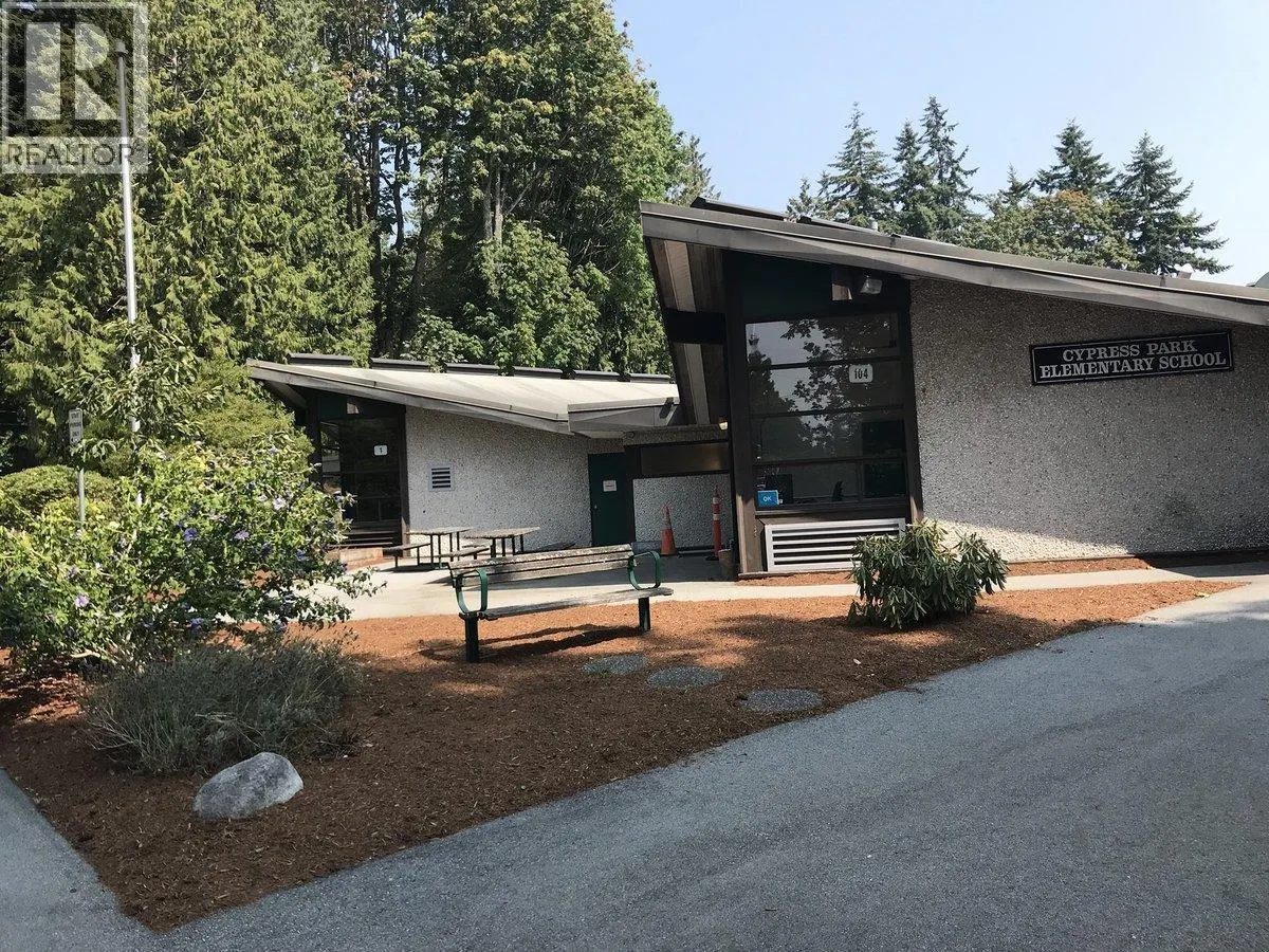 4363 MORGAN CRESCENT