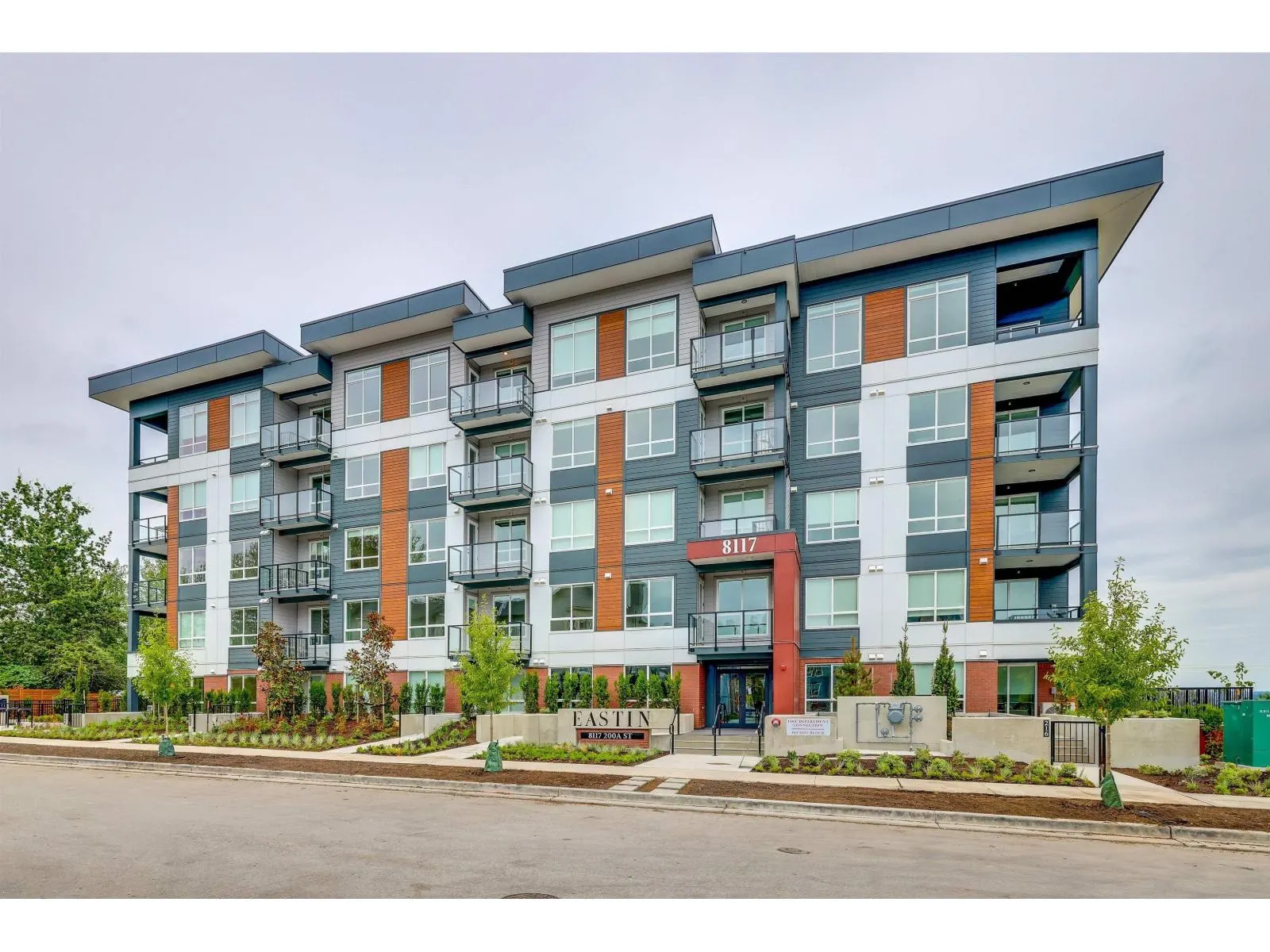 207 8117 200A STREET