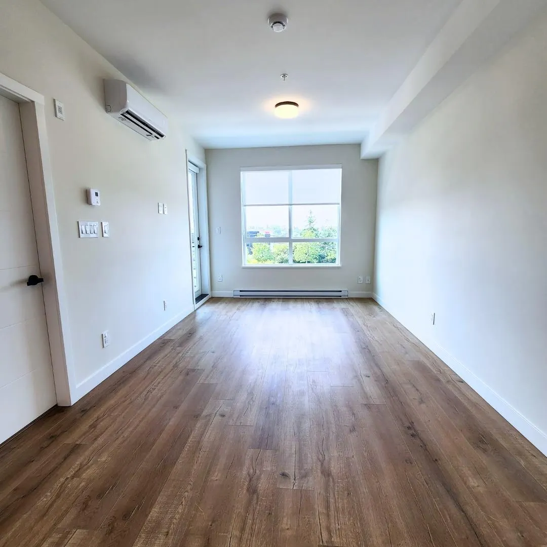 207 8117 200A STREET