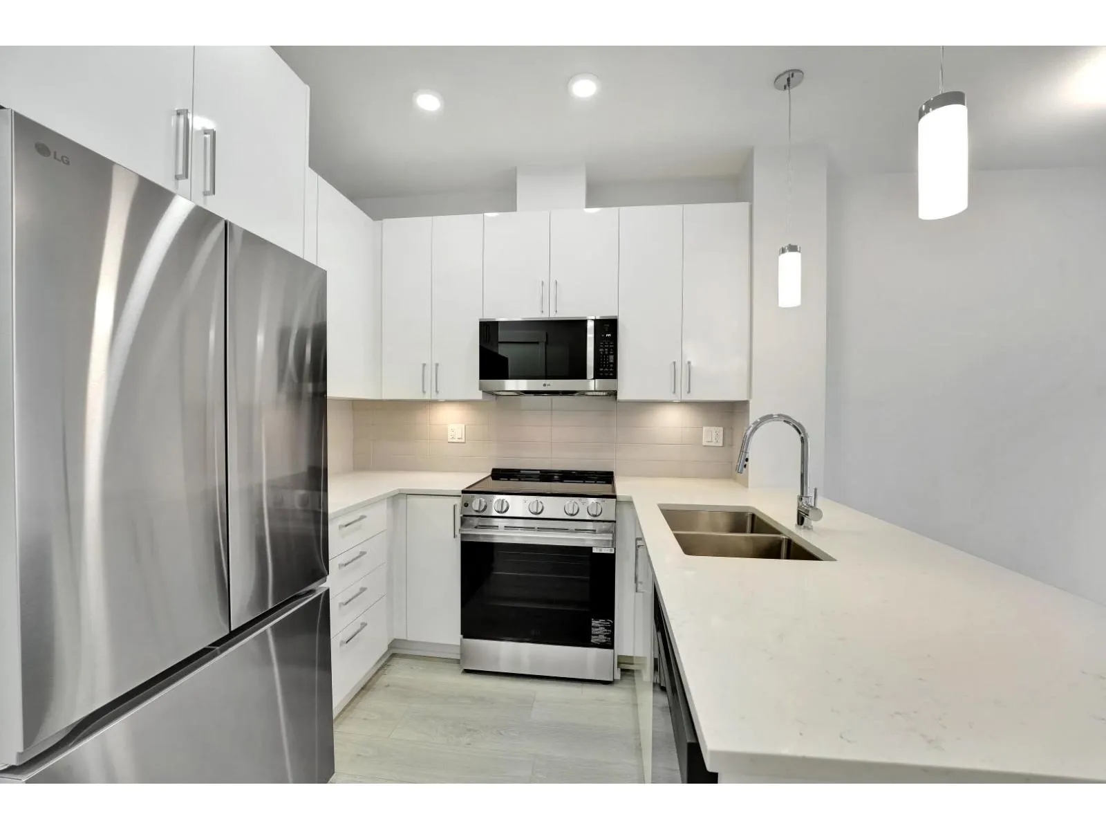 507 33886 PINE STREET