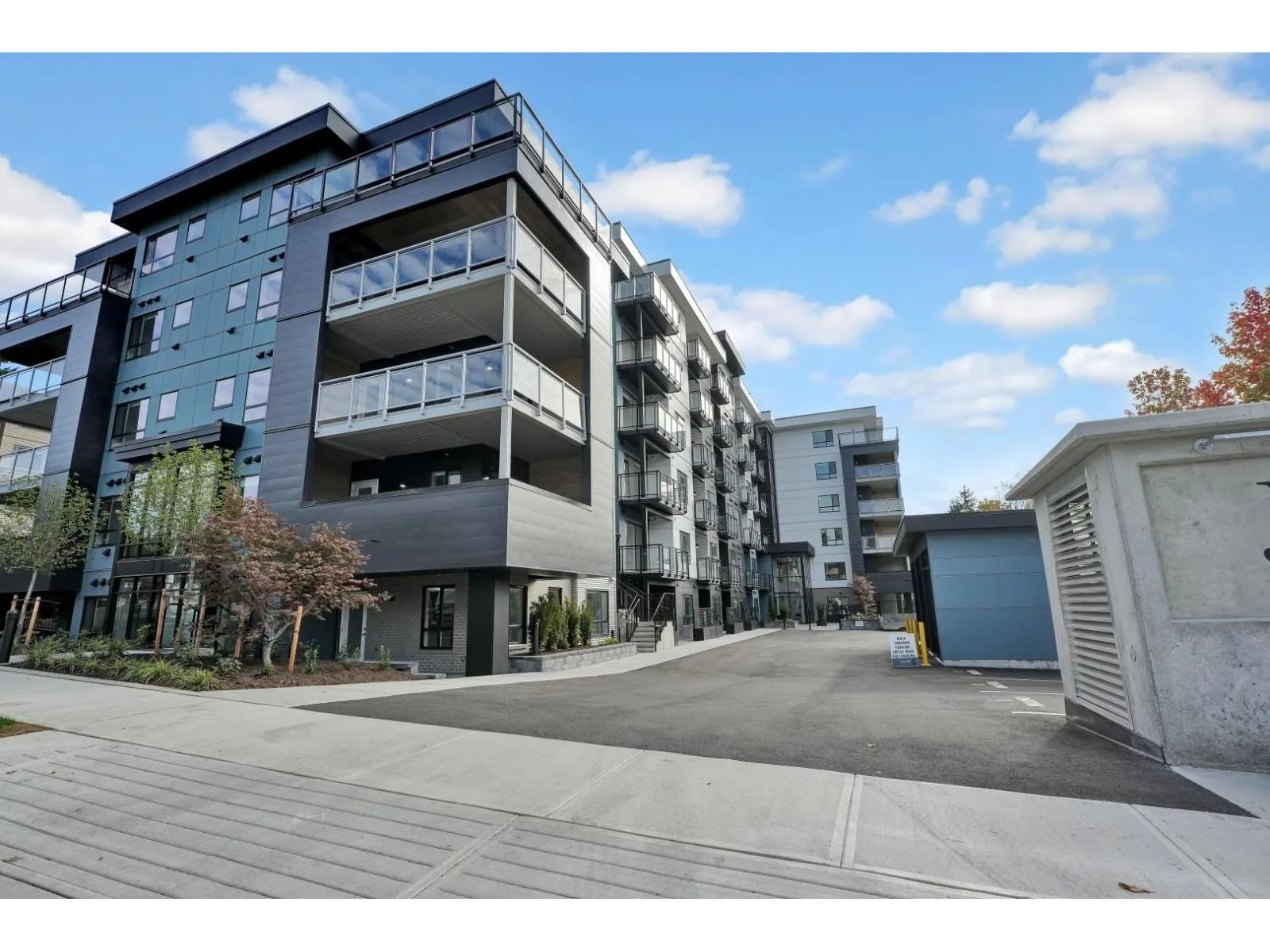 507 33886 PINE STREET