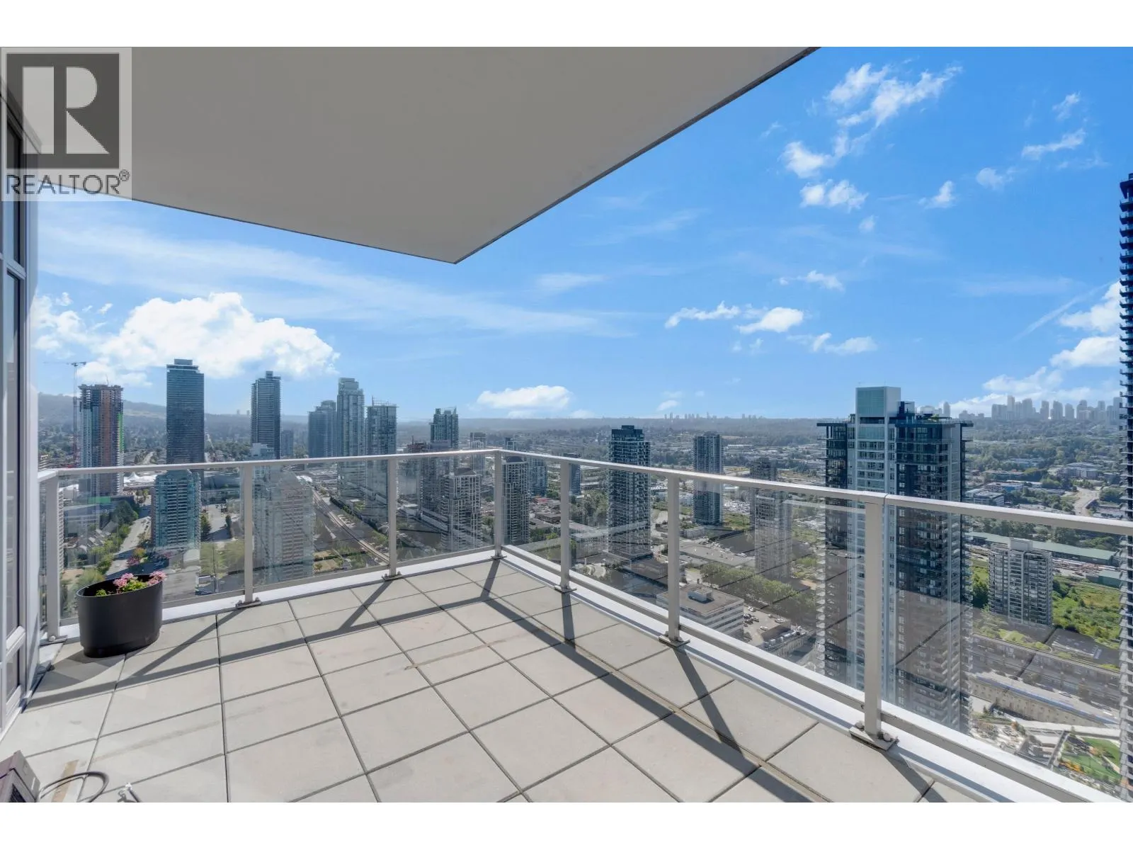 4402 1888 GILMORE AVENUE