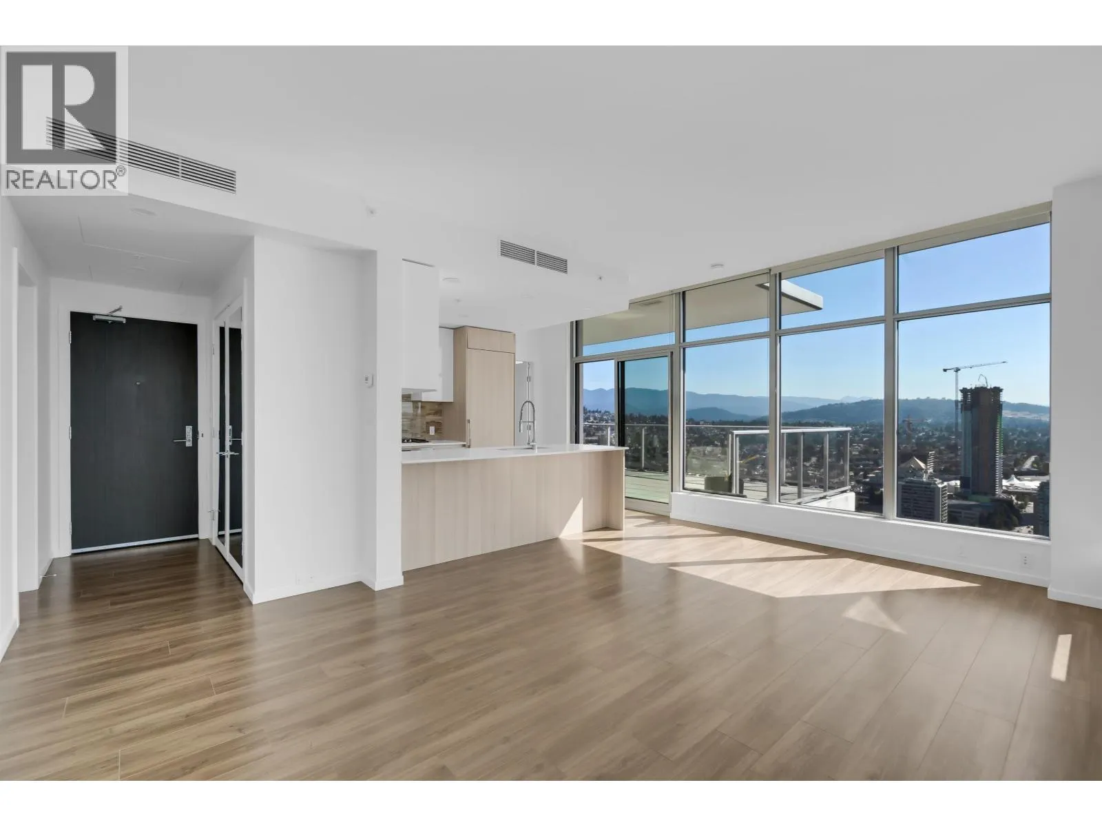 4402 1888 GILMORE AVENUE