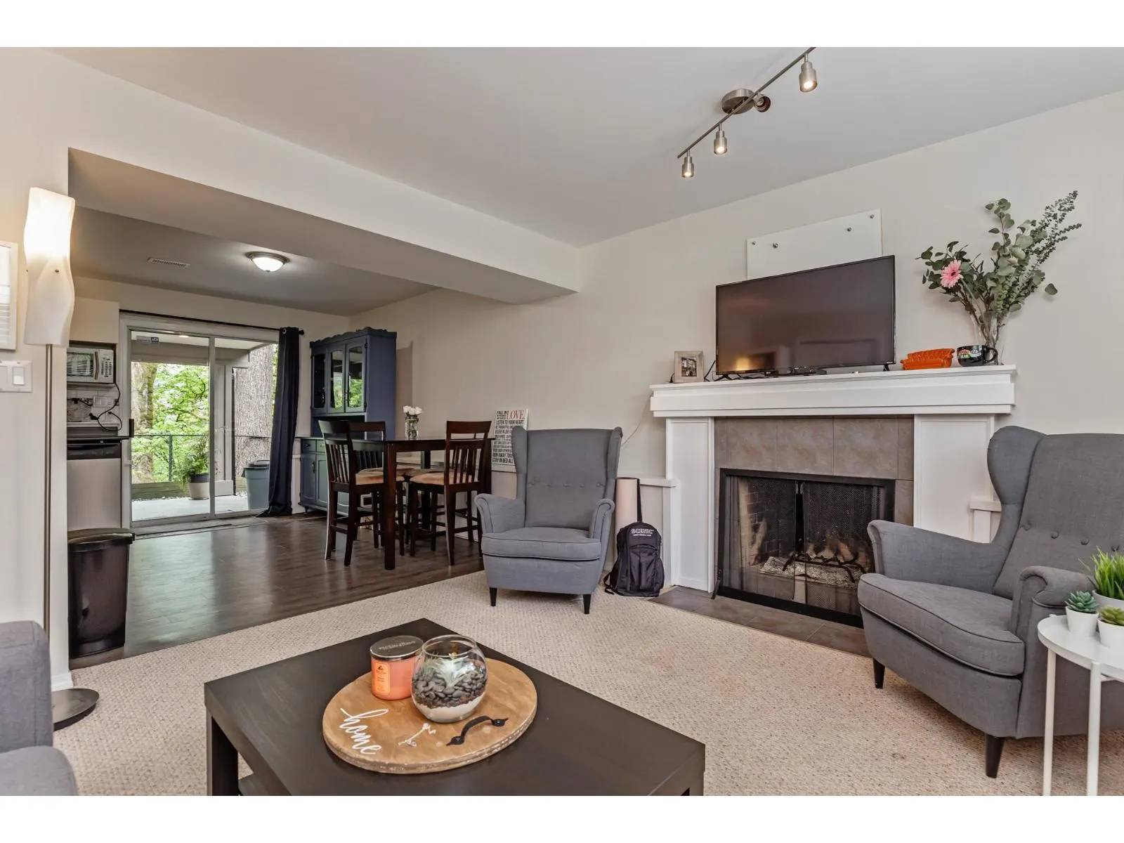 2837 CAMBRIDGE STREET