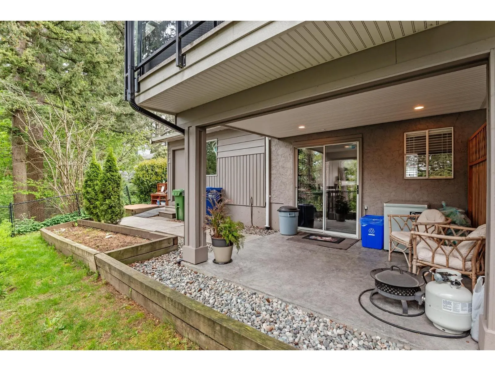 2837 CAMBRIDGE STREET