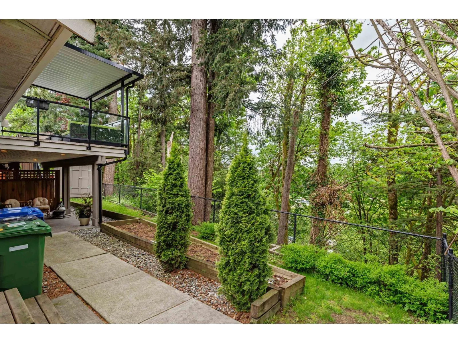 2837 CAMBRIDGE STREET