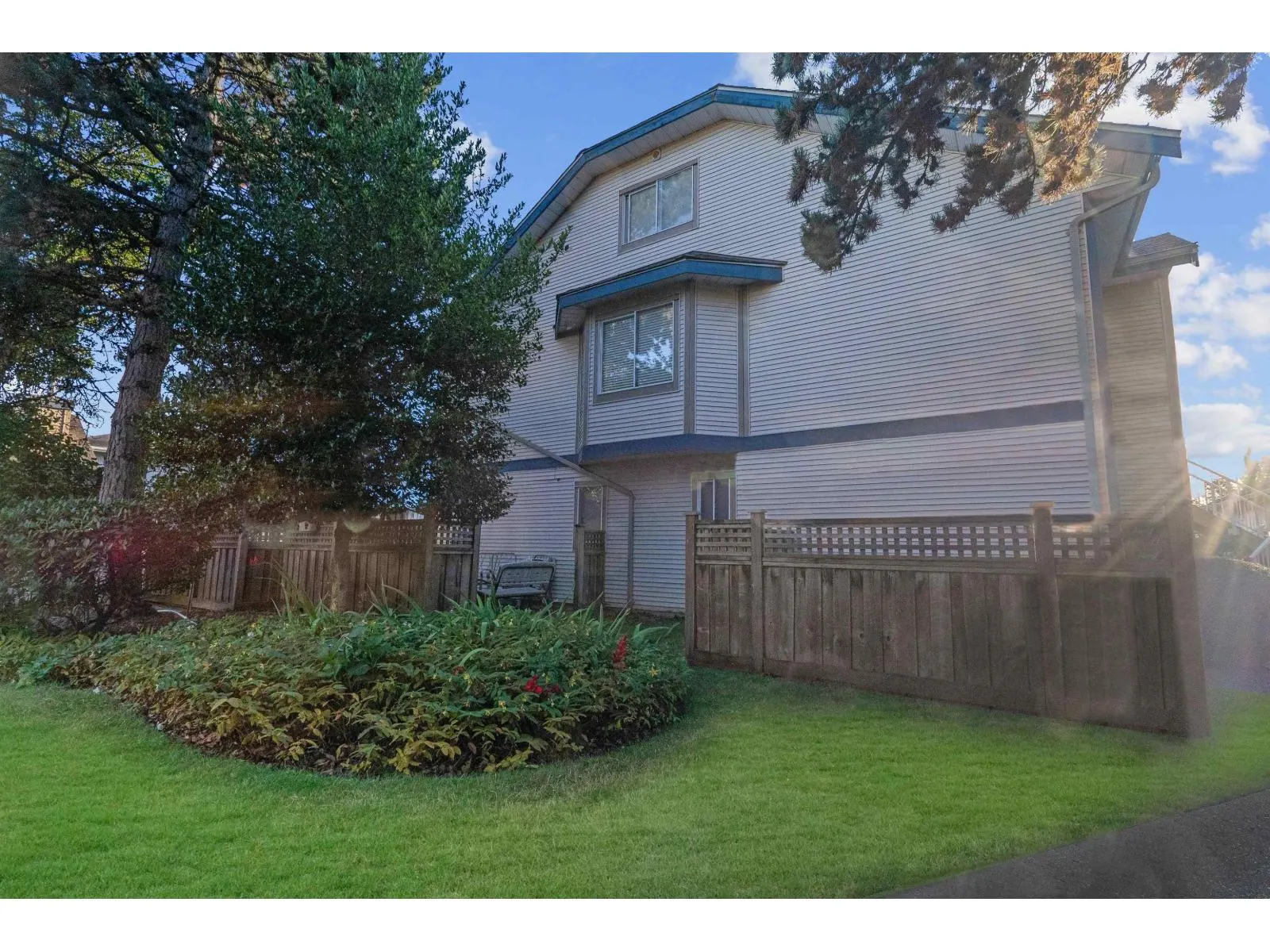 113 7837 120A STREET