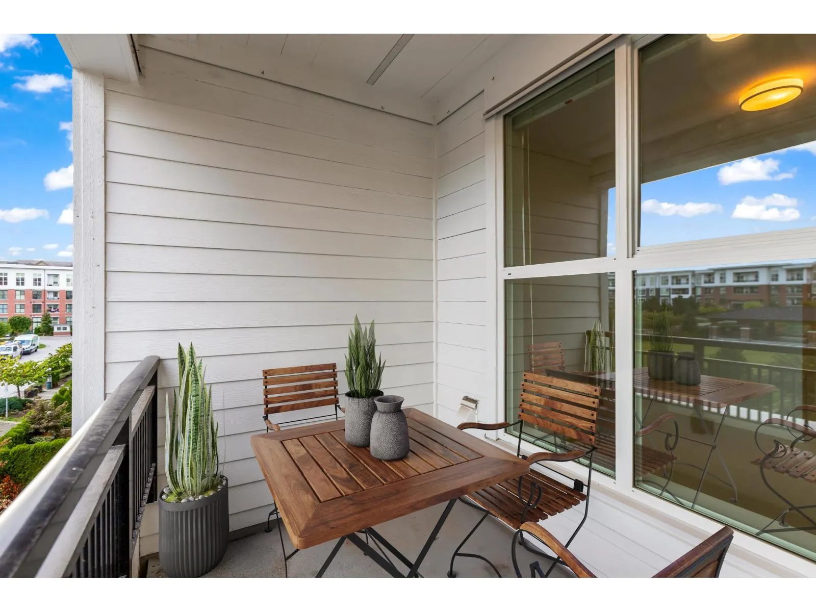 B319 8150 207 STREET