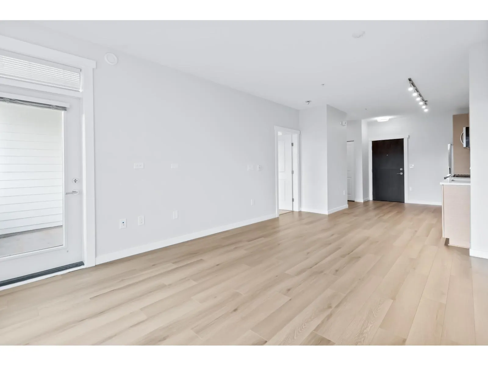 B319 8150 207 STREET