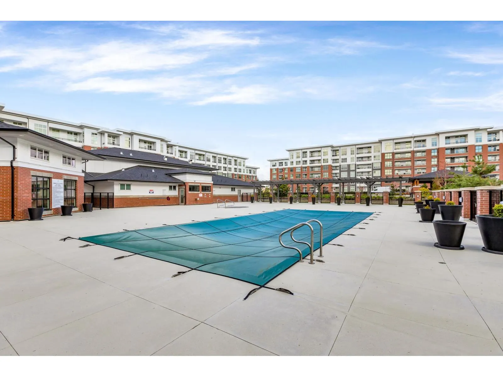 B319 8150 207 STREET