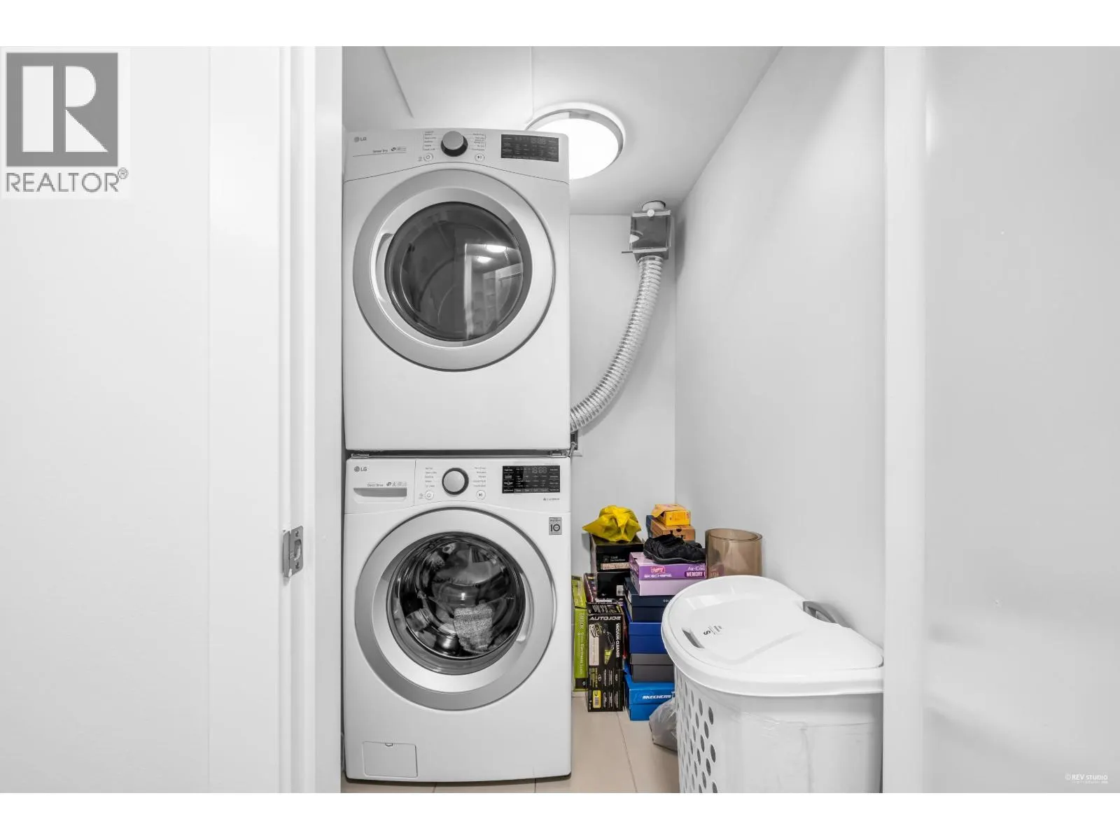 509 6733 BUSWELL STREET