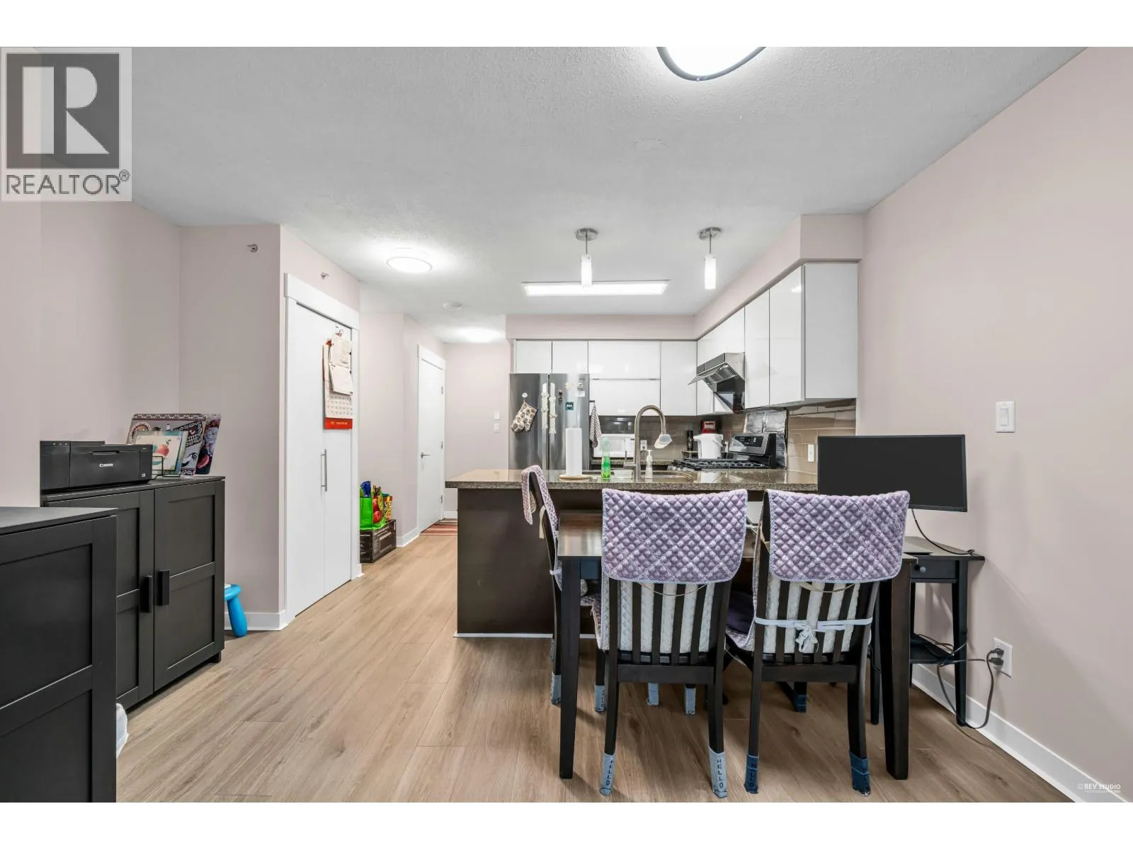 509 6733 BUSWELL STREET