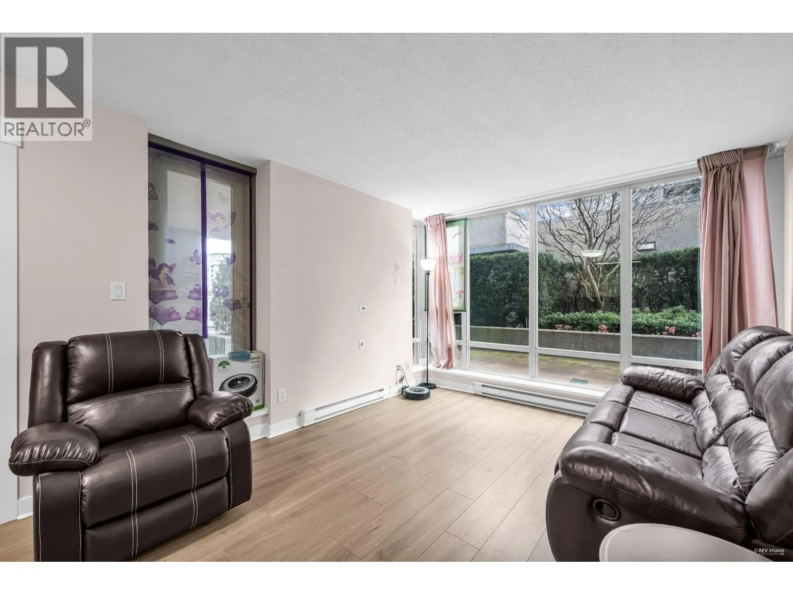 509 6733 BUSWELL STREET