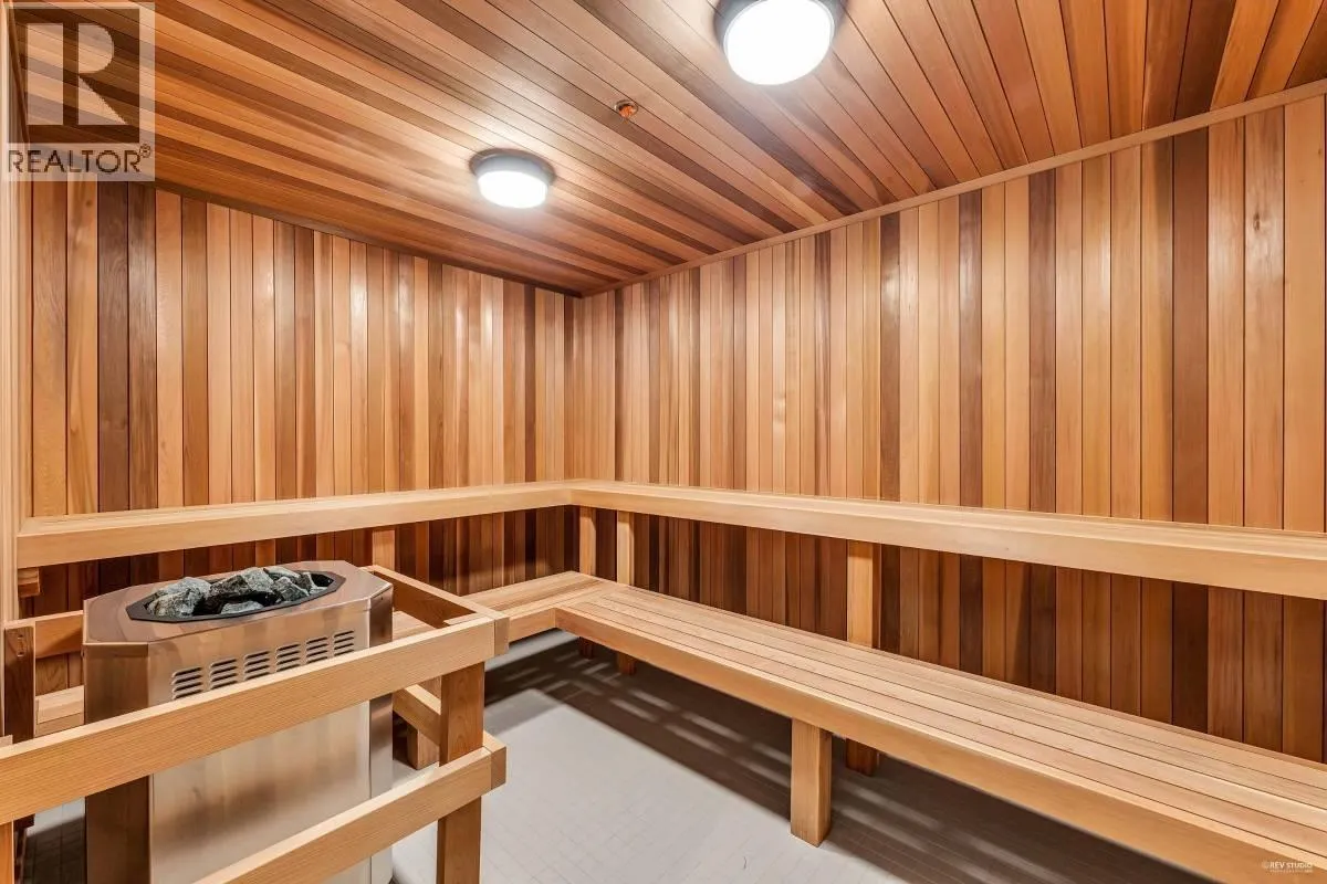 2210 6468 WILLINGDON AVENUE