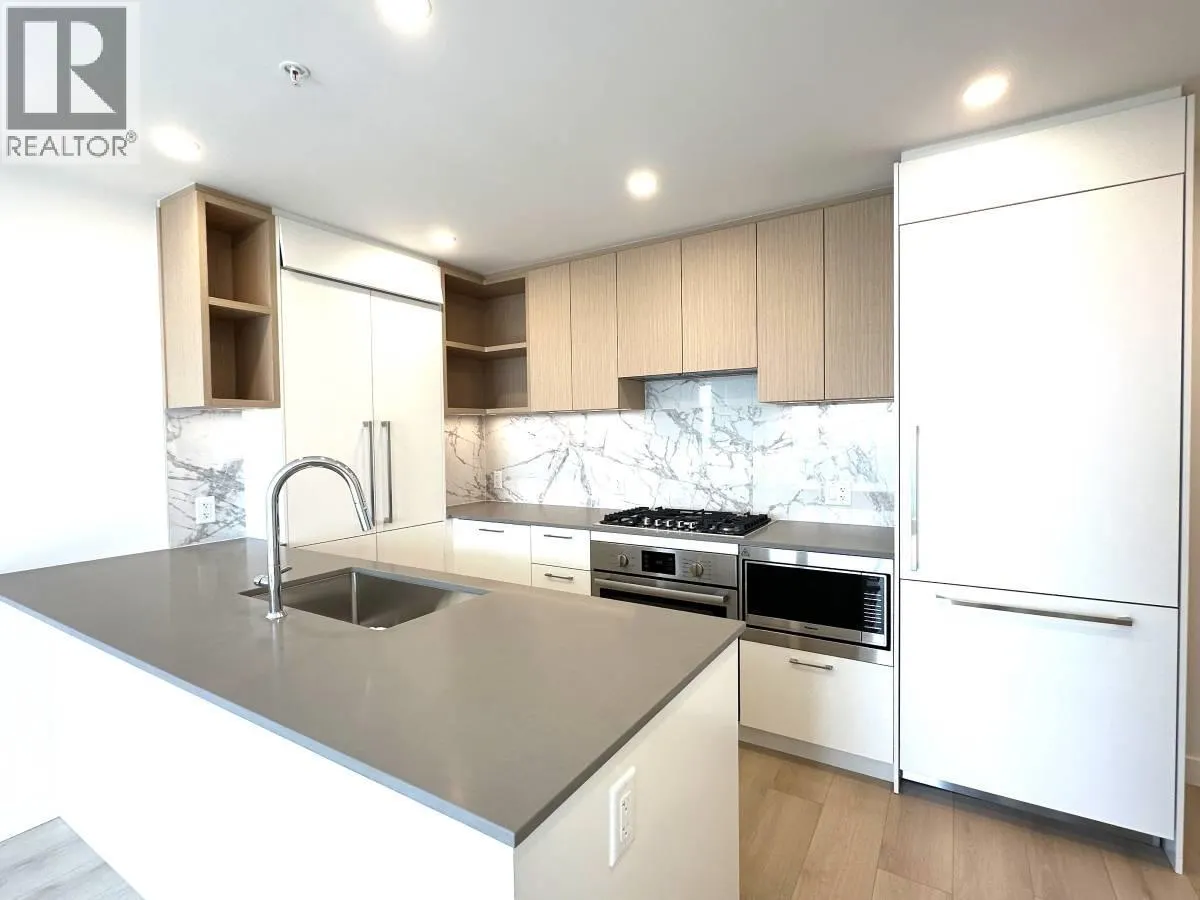 2210 6468 WILLINGDON AVENUE