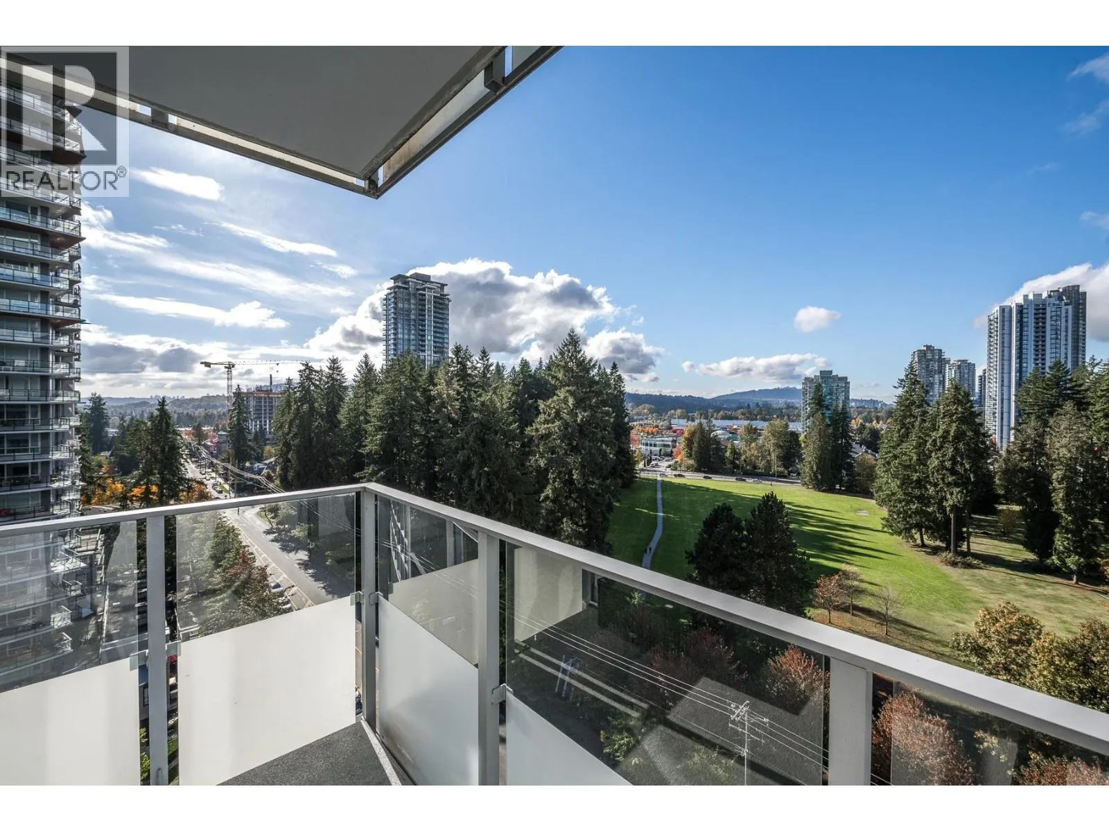 1508 3093 WINDSOR GATE