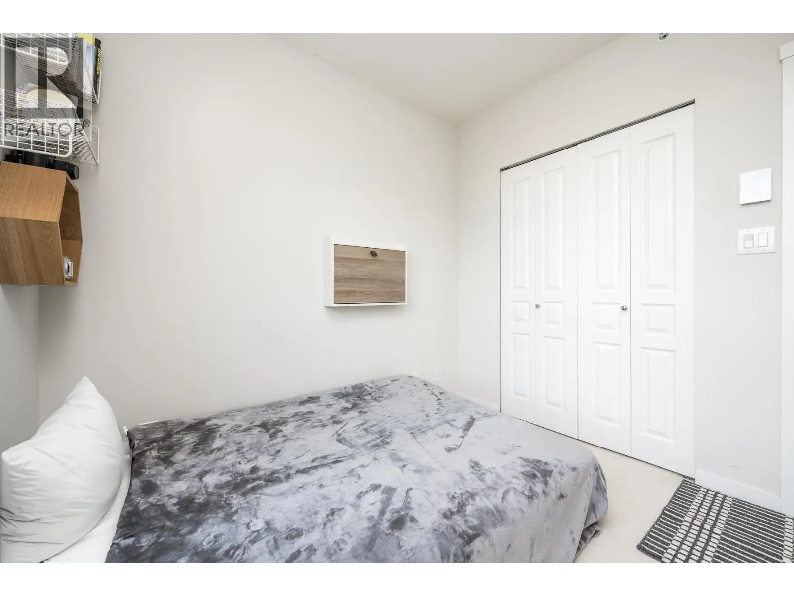 1508 3093 WINDSOR GATE