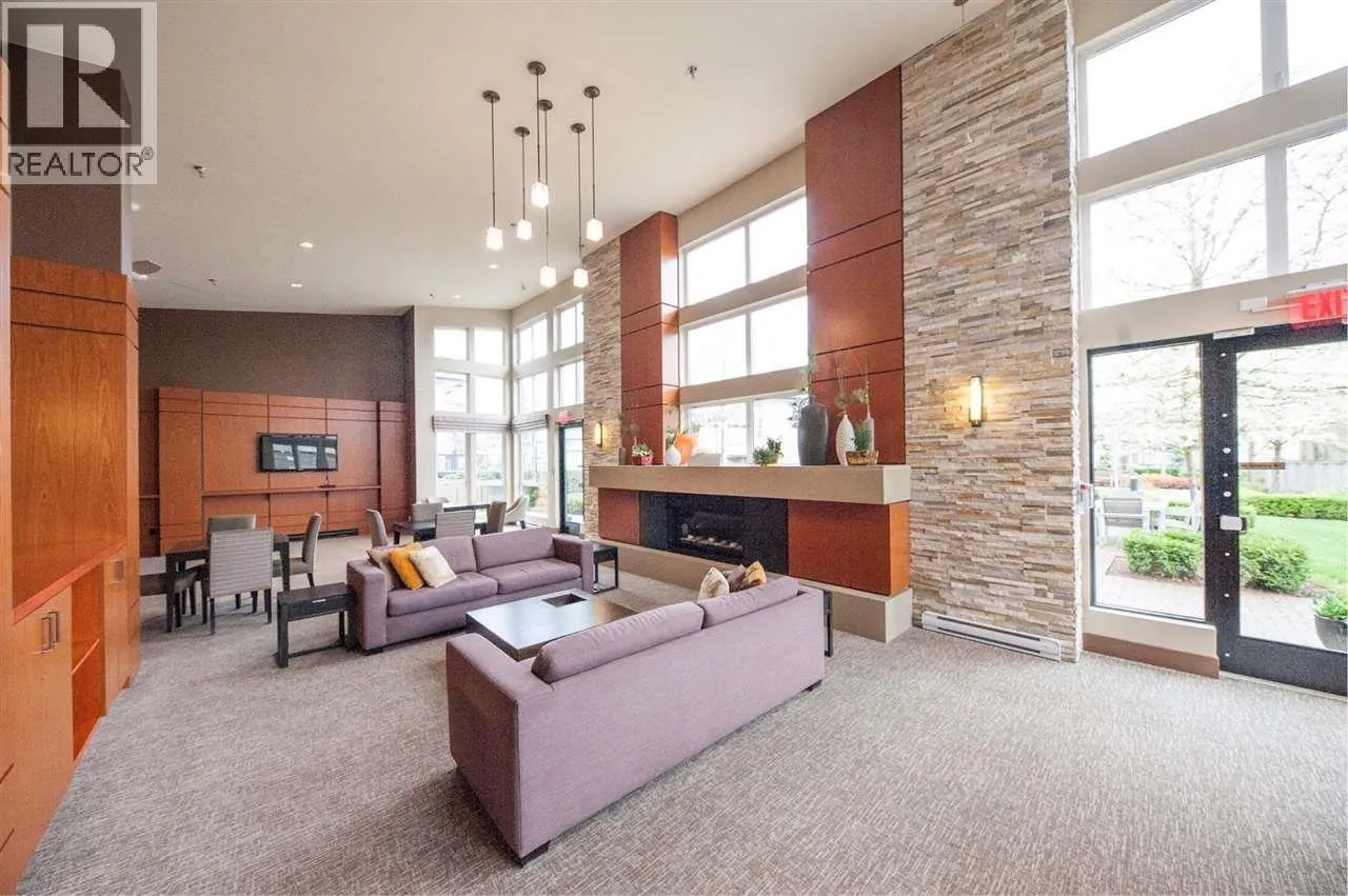 1508 3093 WINDSOR GATE