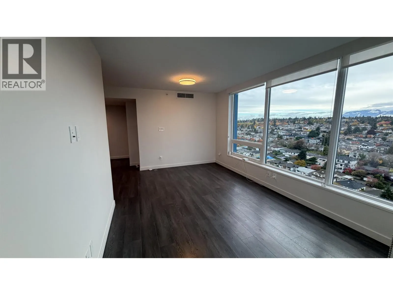 1905 8189 CAMBIE STREET