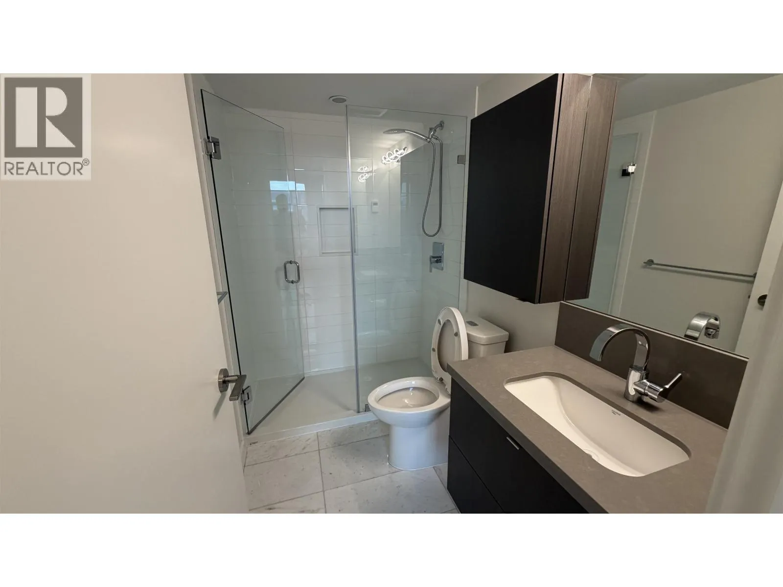 1905 8189 CAMBIE STREET