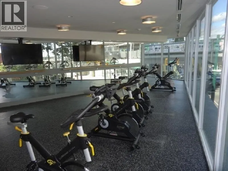 1905 8189 CAMBIE STREET