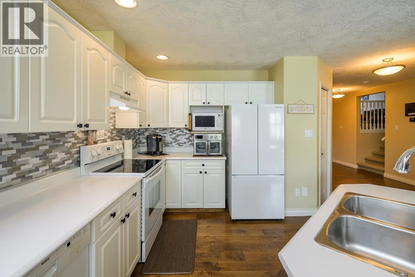 147 6807 WESTGATE AVENUE