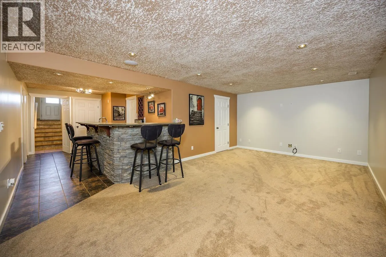 147 6807 WESTGATE AVENUE