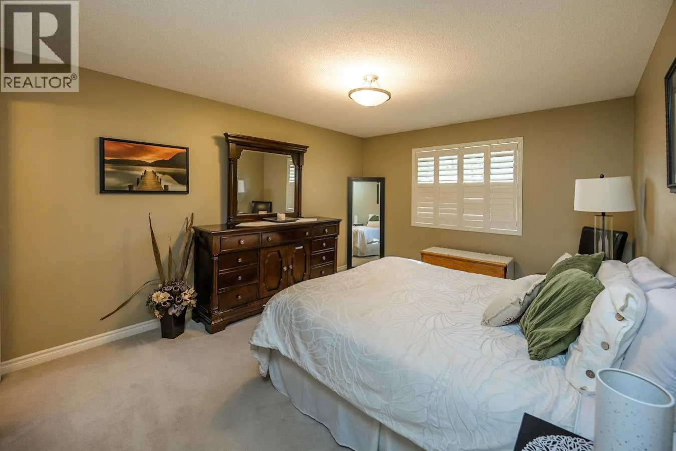 147 6807 WESTGATE AVENUE