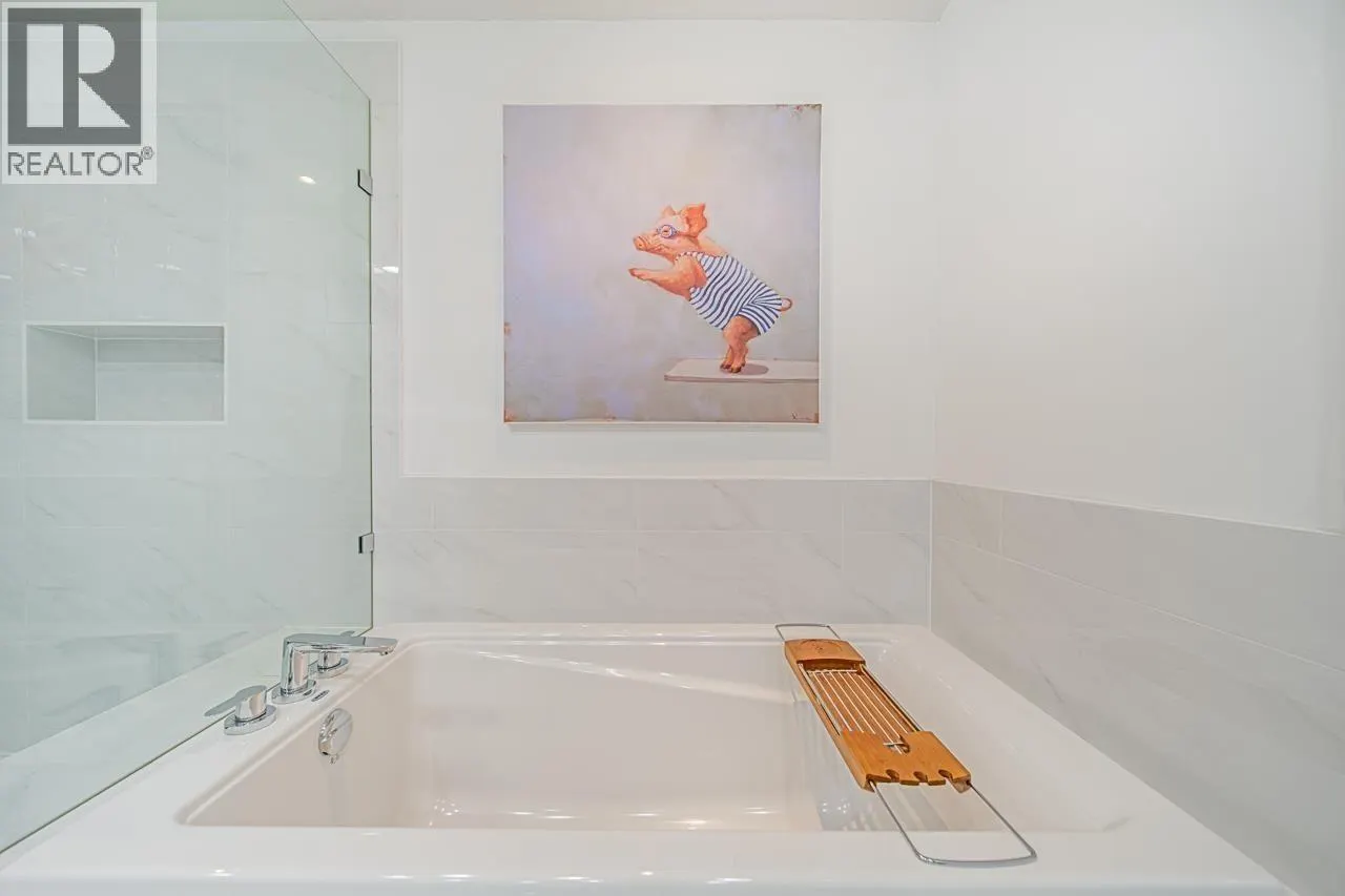 3873 CATES LANDING WAY