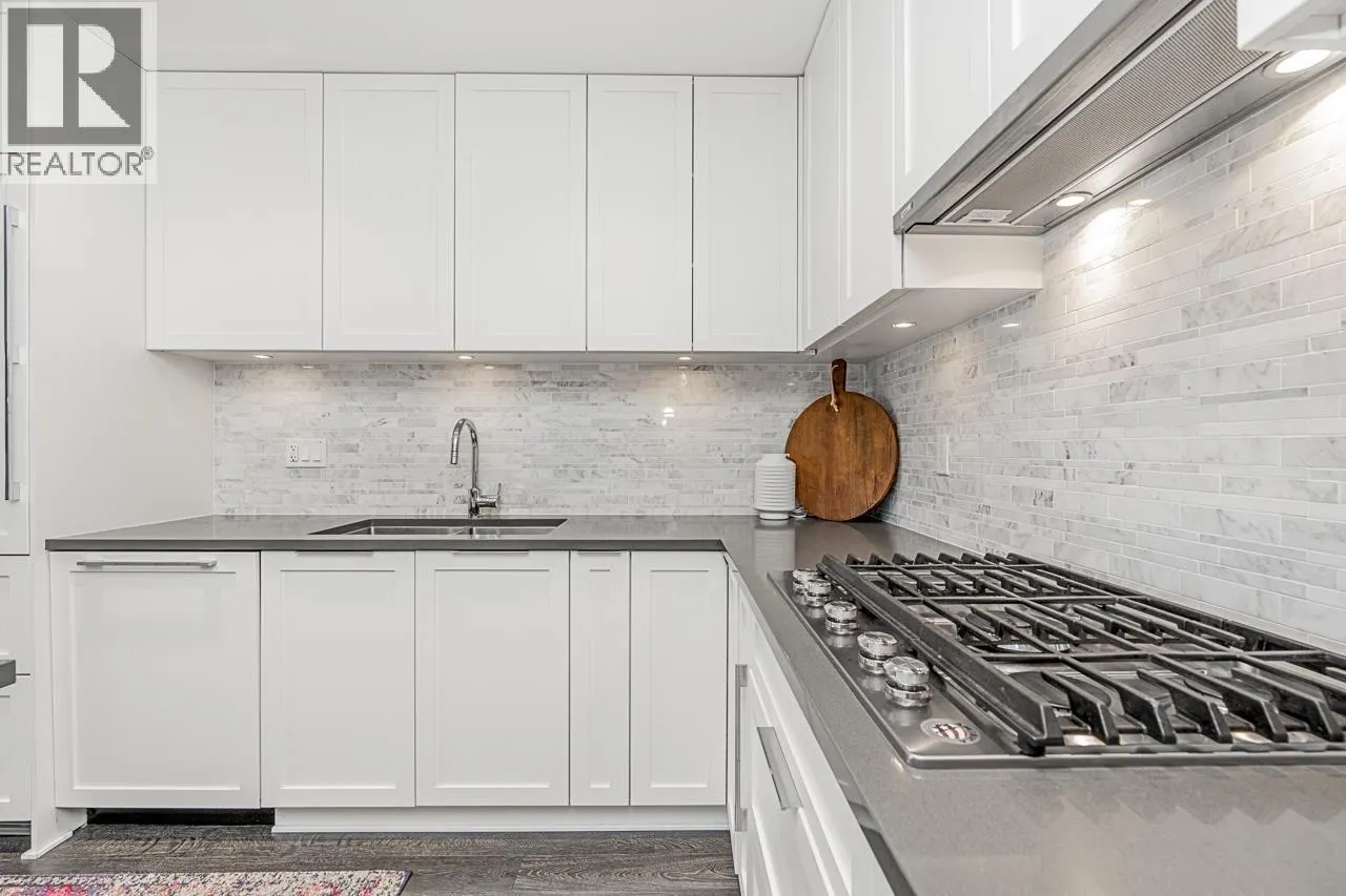 3873 CATES LANDING WAY