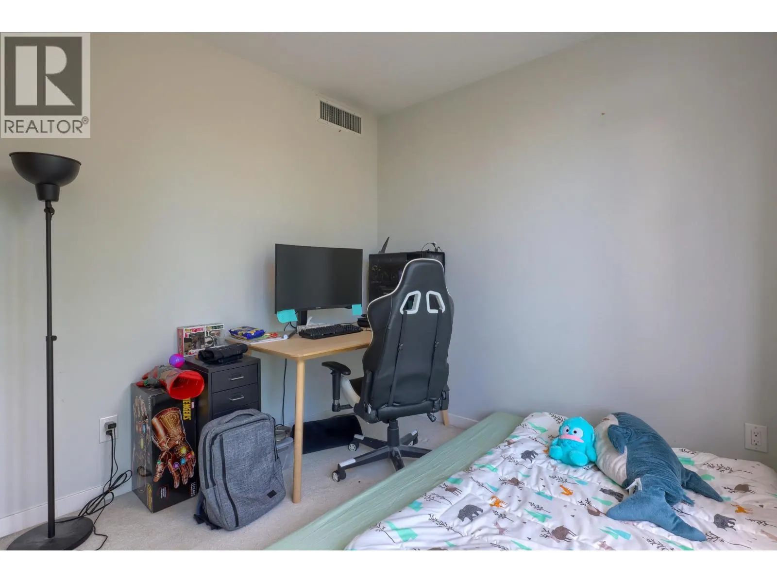 617 8333 SWEET AVENUE