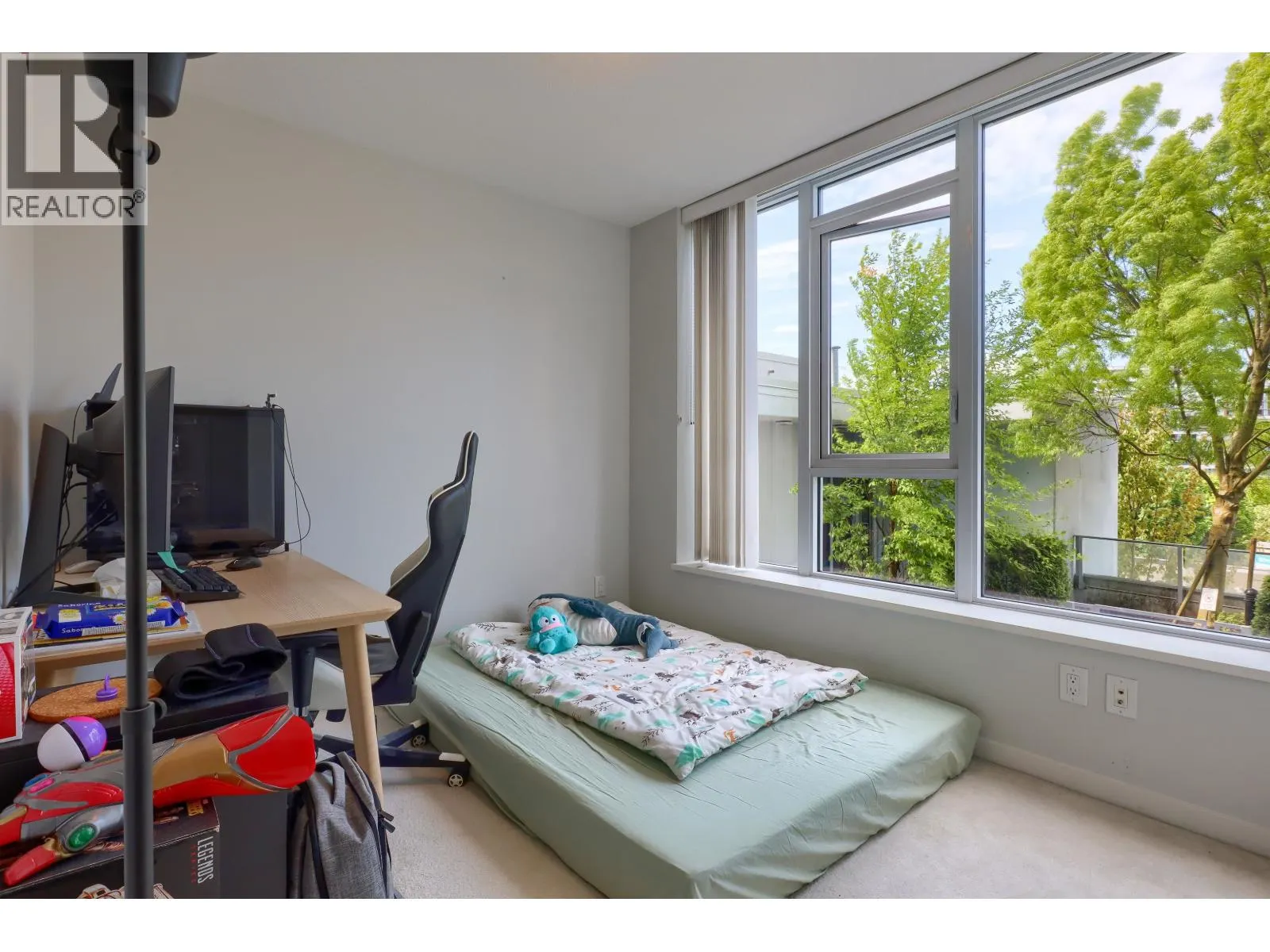 617 8333 SWEET AVENUE