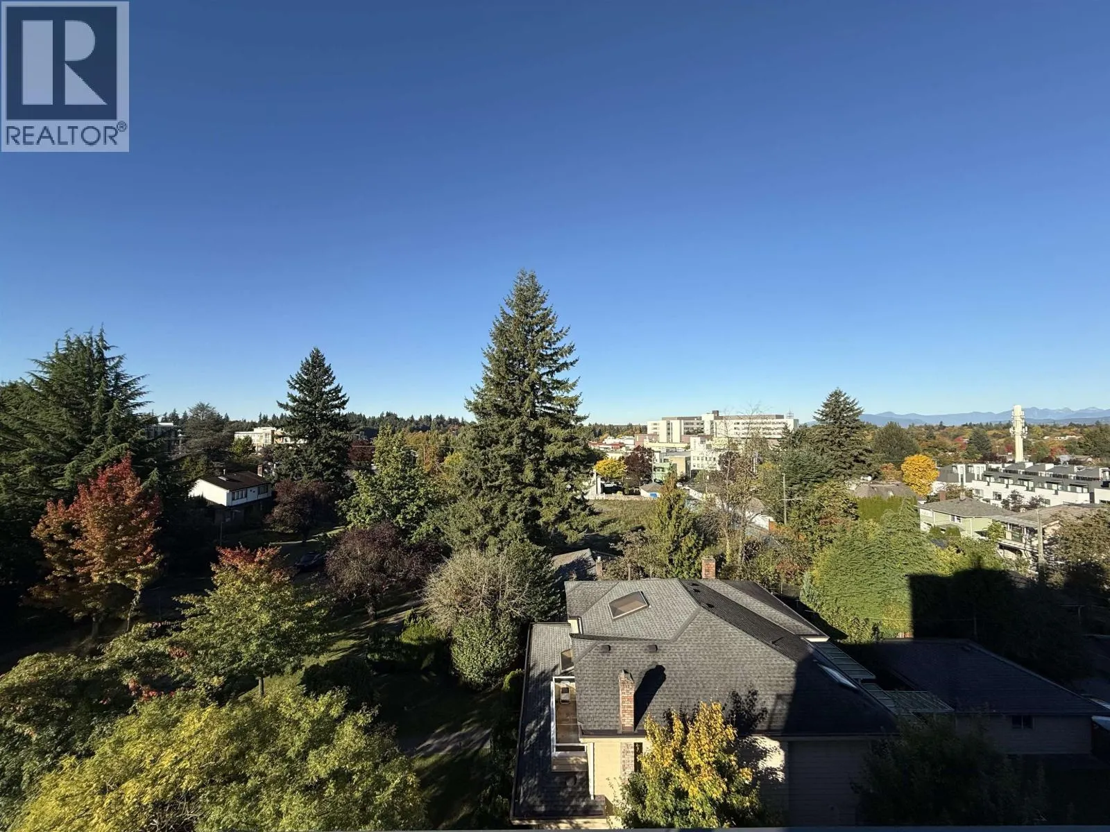 501 4685 CAMBIE STREET