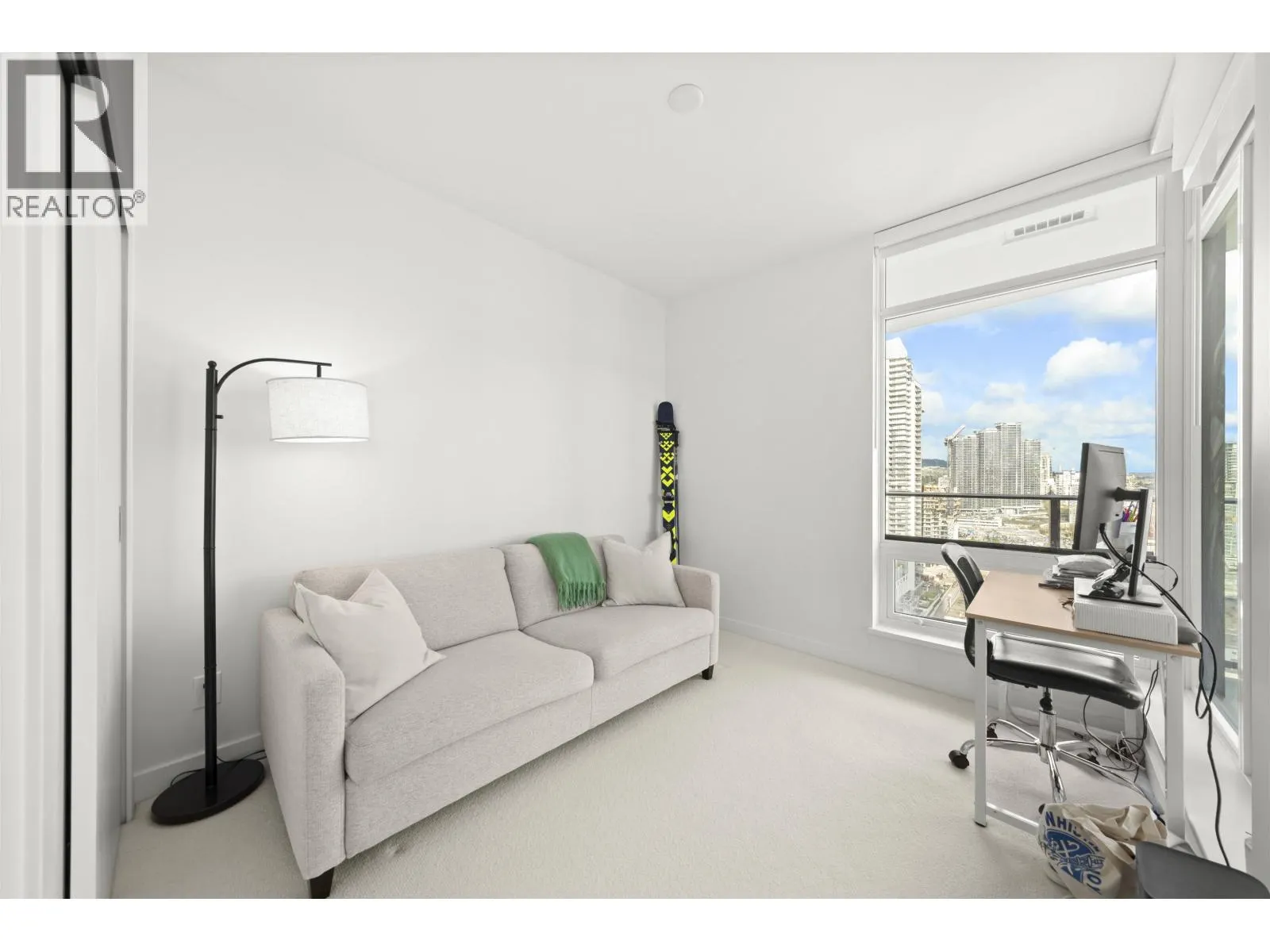 2609 2181 MADISON AVENUE