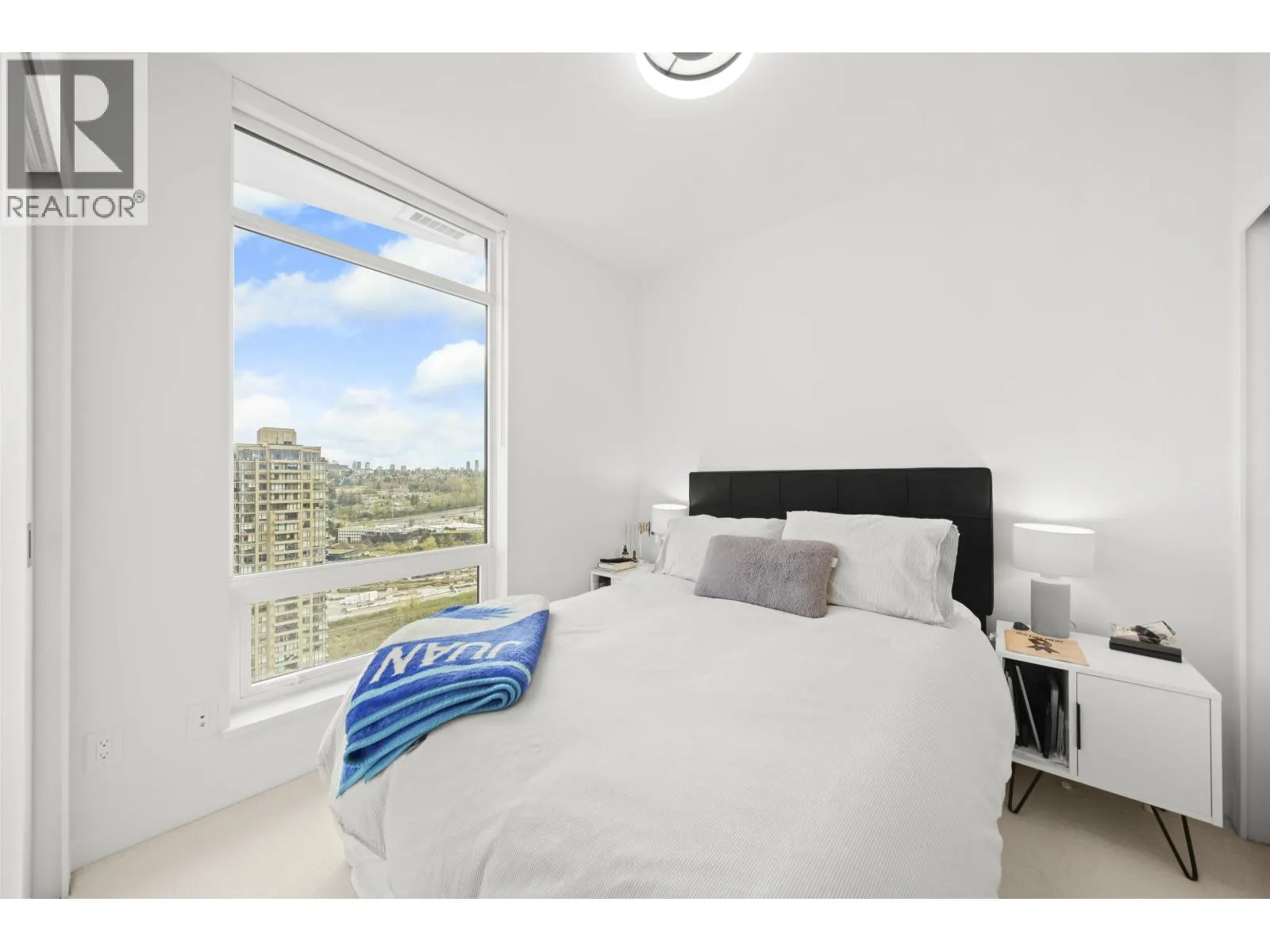 2609 2181 MADISON AVENUE